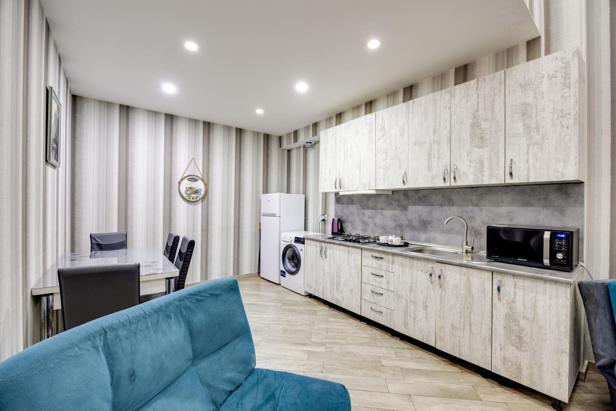 Rustaveli Two Bedroom Apartment With 5 Star Location Tbilisi Exterior photo